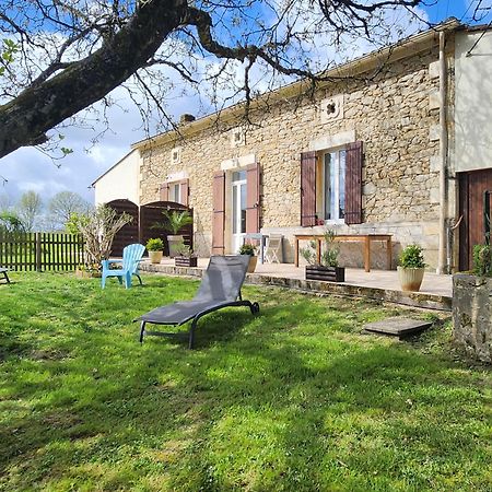 Gîte à la campagne tout confort Montazeau Exterior foto